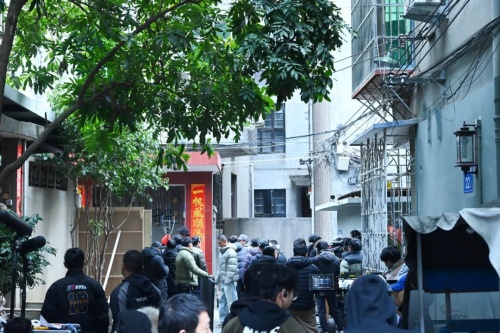 央視大劇《交鋒》在閩侯街頭熱拍